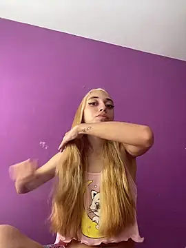 loirinhaaa online show from 11, 4, 2026