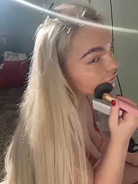 Snapshot of BelleXx chatting on 17, 11, 2025 BelleXx online show from 17, 11, 2025