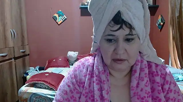 Snapshot of Sasharosee2 chatting on 5, 2, 2026 Sasharosee2 online show from 5, 2, 2026