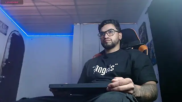 Chrys harris77 online show from 5, 12, 2025