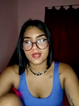 Snapshot of Renata_Zoe chatting on 13, 11, 2025 Renata Zoe online show from 13, 11, 2025