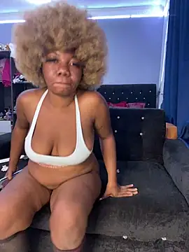 Snapshot of Daavikolovivi chatting on 2, 11, 2025 Daavikolovivi online show from 2, 11, 2025