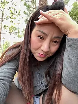 Kayla-love online show from 5, 2, 2026