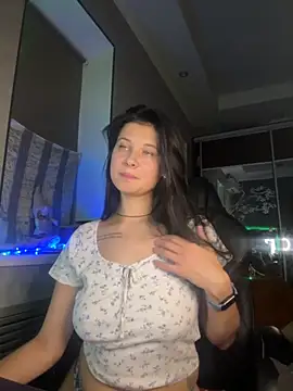 cutie modest  online show from 19, 10, 2025