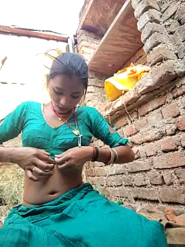 Snapshot of R_Roshni chatting on 5, 3, 2026 R Roshni online show from 5, 3, 2026