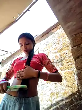 Snapshot of R_Roshni chatting on 11, 4, 2026 R Roshni online show from 11, 4, 2026