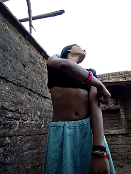 Snapshot of R_Roshni chatting on 13, 4, 2026 R Roshni online show from 13, 4, 2026