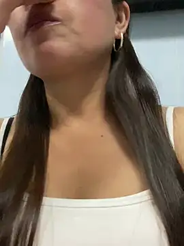 Snapshot of Milky-milk chatting on 23, 3, 2026 Milky-milk online show from 23, 3, 2026