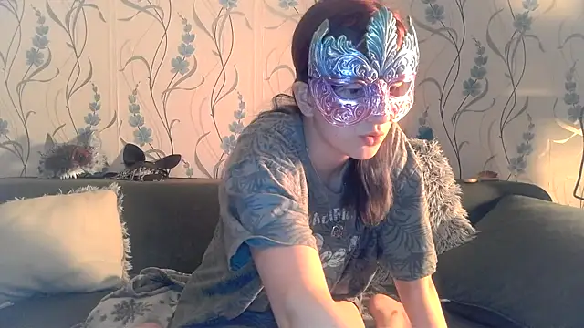 Hot SkinnyGirl online show from 6, 10, 2025