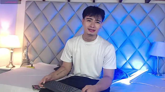 Clement Reyes online show from 11, 11, 2025