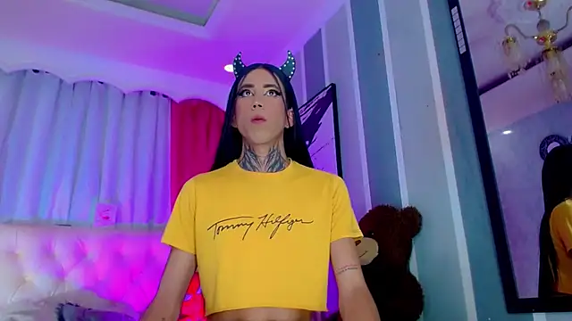 Julia Bulette1 online show from 7, 4, 2026