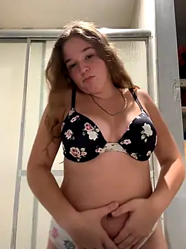 Snapshot of blondefun3818 chatting on 30, 9, 2025 blondefun3818 online show from 30, 9, 2025