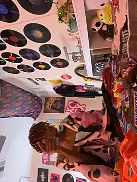 Snapshot of Zayinc chatting on 1, 11, 2025 Zayinc online show from 1, 11, 2025