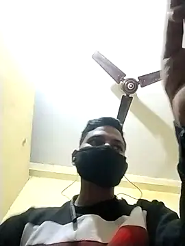 Snapshot of VickyMonster5 chatting on 28, 10, 2025 VickyMonster5 online show from 28, 10, 2025