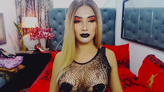 Snapshot of misstresbigcockXXp chatting on 18, 10, 2025 misstresbigcockXXp online show from 18, 10, 2025