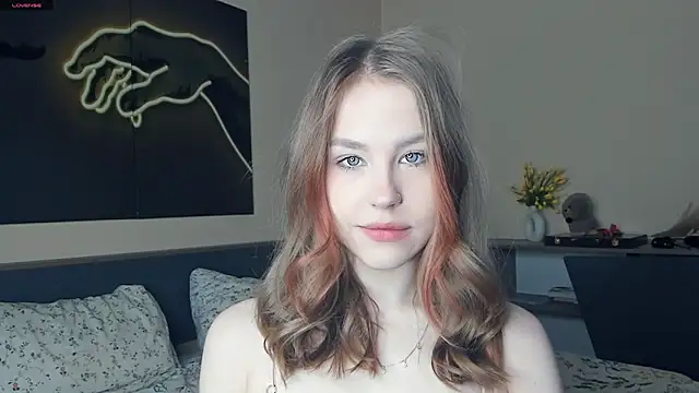 MaliaBourraine online show from 4, 4, 2026