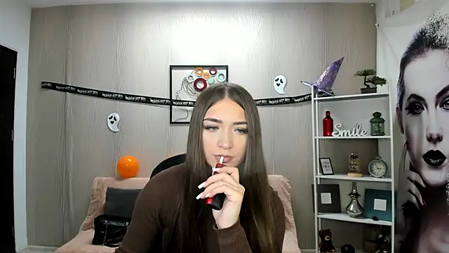 Snapshot of EllaClarke chatting on 30, 10, 2025 EllaClarke online show from 30, 10, 2025