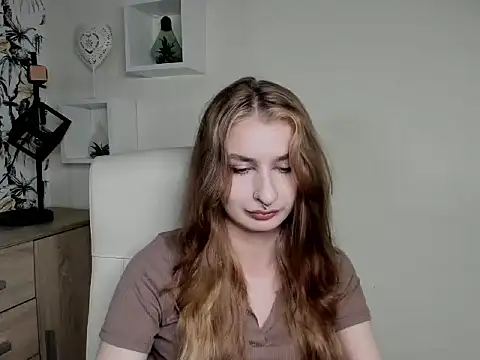 NinaBlond1 online show from 9, 10, 2025