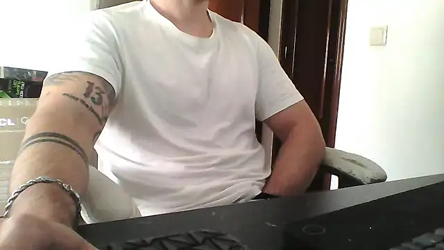 yourfantasy777 online show from 11, 4, 2026