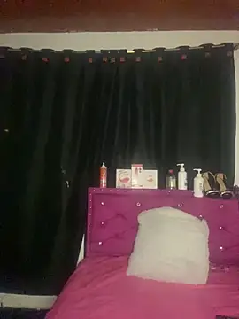 Snapshot of Anna-Hott- chatting on 18, 10, 2025 Anna-Hott- online show from 18, 10, 2025