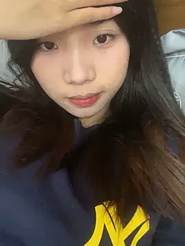 Snapshot of -Tania- chatting on 18, 10, 2025 -Tania- online show from 18, 10, 2025