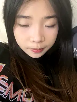 Snapshot of -Tania- chatting on 28, 10, 2025 -Tania- online show from 28, 10, 2025