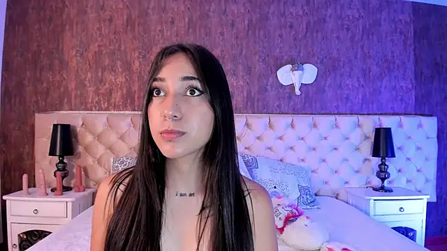 LiaaTurner online show from 6, 10, 2025