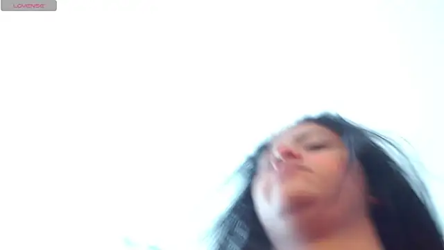 Camila Torresss online show from 2, 12, 2025