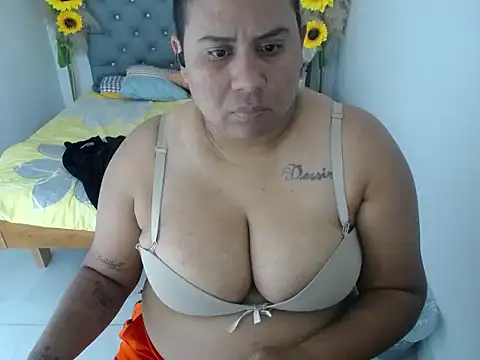 hotlesby valery online show from 20, 2, 2026