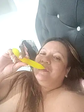 Snapshot of SachaFire chatting on 5, 10, 2025 SachaFire online show from 5, 10, 2025