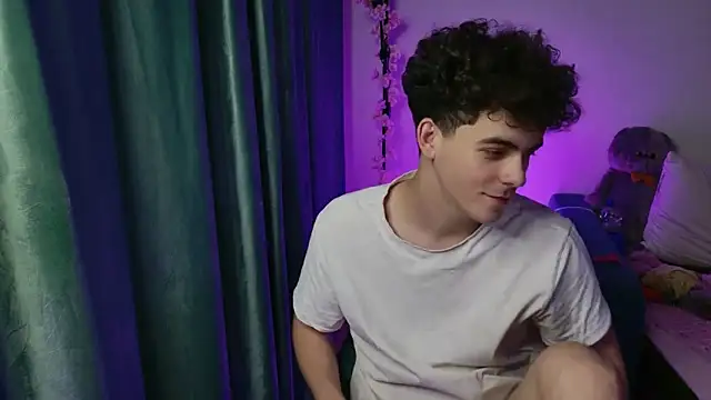 Snapshot of dreamgonetan chatting on 6, 10, 2025 dreamgonetan online show from 6, 10, 2025