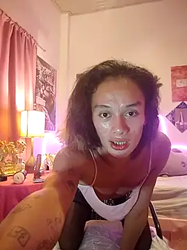 Snapshot of foxylena_latinalicious69 chatting on 22, 9, 2025 foxylena latinalicious69 online show from 22, 9, 2025