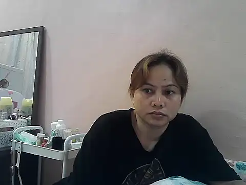 Snapshot of Amarrahlyn chatting on 7, 7, 2026 Amarrahlyn online show from 7, 7, 2026