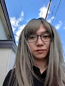 takusaki223 online show from 19, 4, 2026