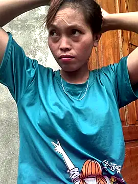 Snapshot of Halyy_xx chatting on 30, 9, 2025 Halyy xx online show from 30, 9, 2025