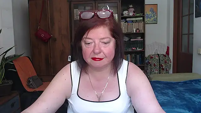 Violet Pulse online show from 28, 6, 2026