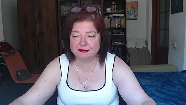 Violet Pulse online show from 3, 7, 2026