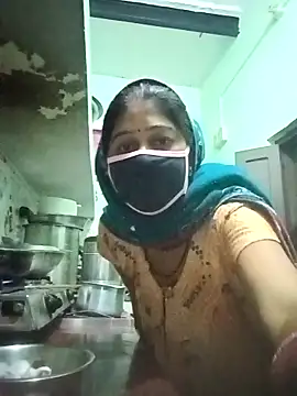 Cute-Charvii online show from 13, 2, 2026