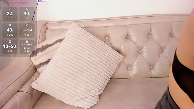 Snapshot of _Malak chatting on 20, 12, 2025 Malak online show from 20, 12, 2025