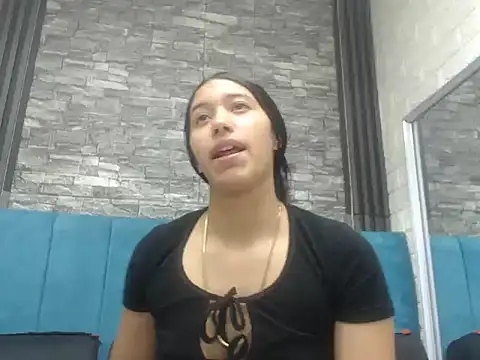 Lil Rose2006 online show from 16, 10, 2025