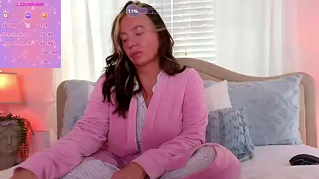 STIFFLERSMOMM online show from 31, 10, 2025