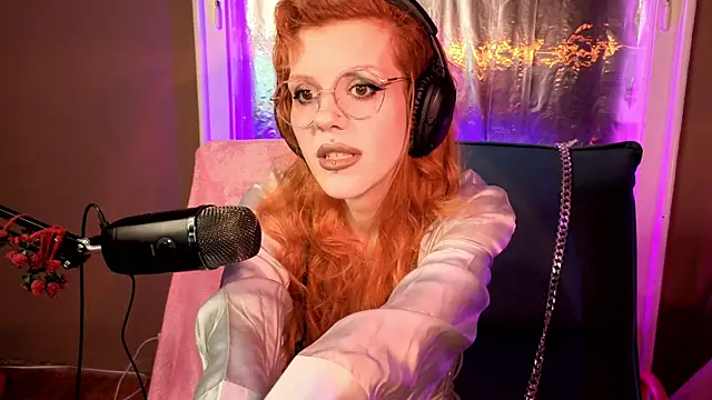 tacodeluxxxe online show from 6, 3, 2026