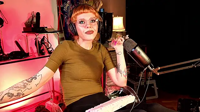 tacodeluxxxe online show from 3, 6, 2026