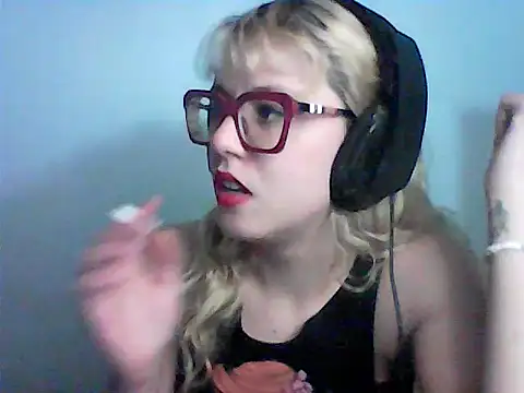 BlondieTami online show from 23, 10, 2025