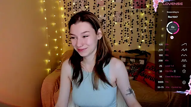 LinaBlossom  online show from 2, 11, 2025