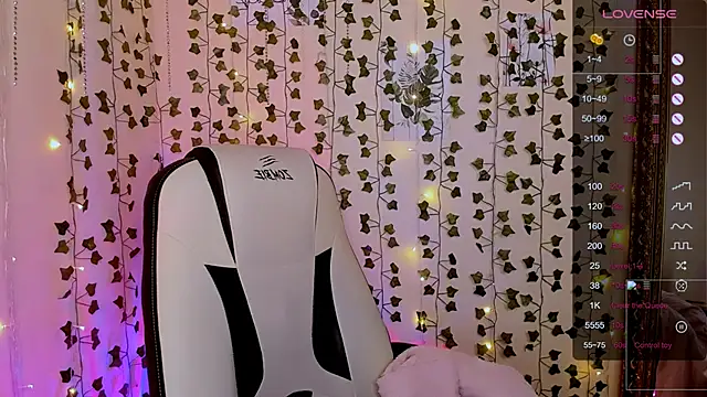 LinaBlossom  online show from 1, 2, 2026