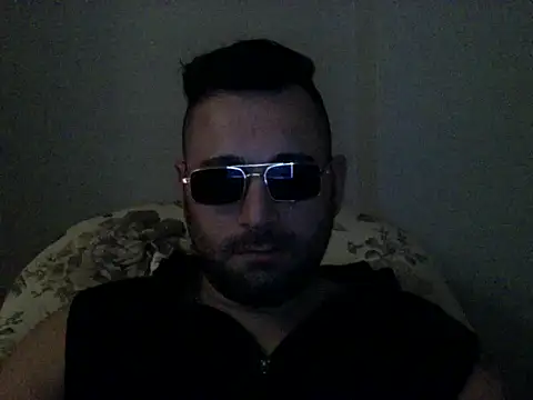 Snapshot of izlebeni_ chatting on 17, 11, 2025 izlebeni online show from 17, 11, 2025