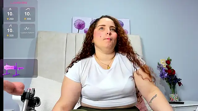 AmandaaWats online show from 2, 12, 2025