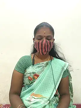 Snapshot of Tamil_Yalini12 chatting on 30, 9, 2025 Tamil Yalini12 online show from 30, 9, 2025