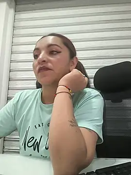 Snapshot of Alisson_Stonee chatting on 12, 6, 2026 Alisson Stonee online show from 12, 6, 2026